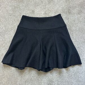 Cacharel Paris Black 100% Wool Pleated Shorts